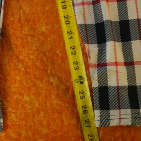 AUTHENTIC  Burberry Cap/ Free Bonus Leggings. 2F587796-3DB0-431E-8F71-  main image 3